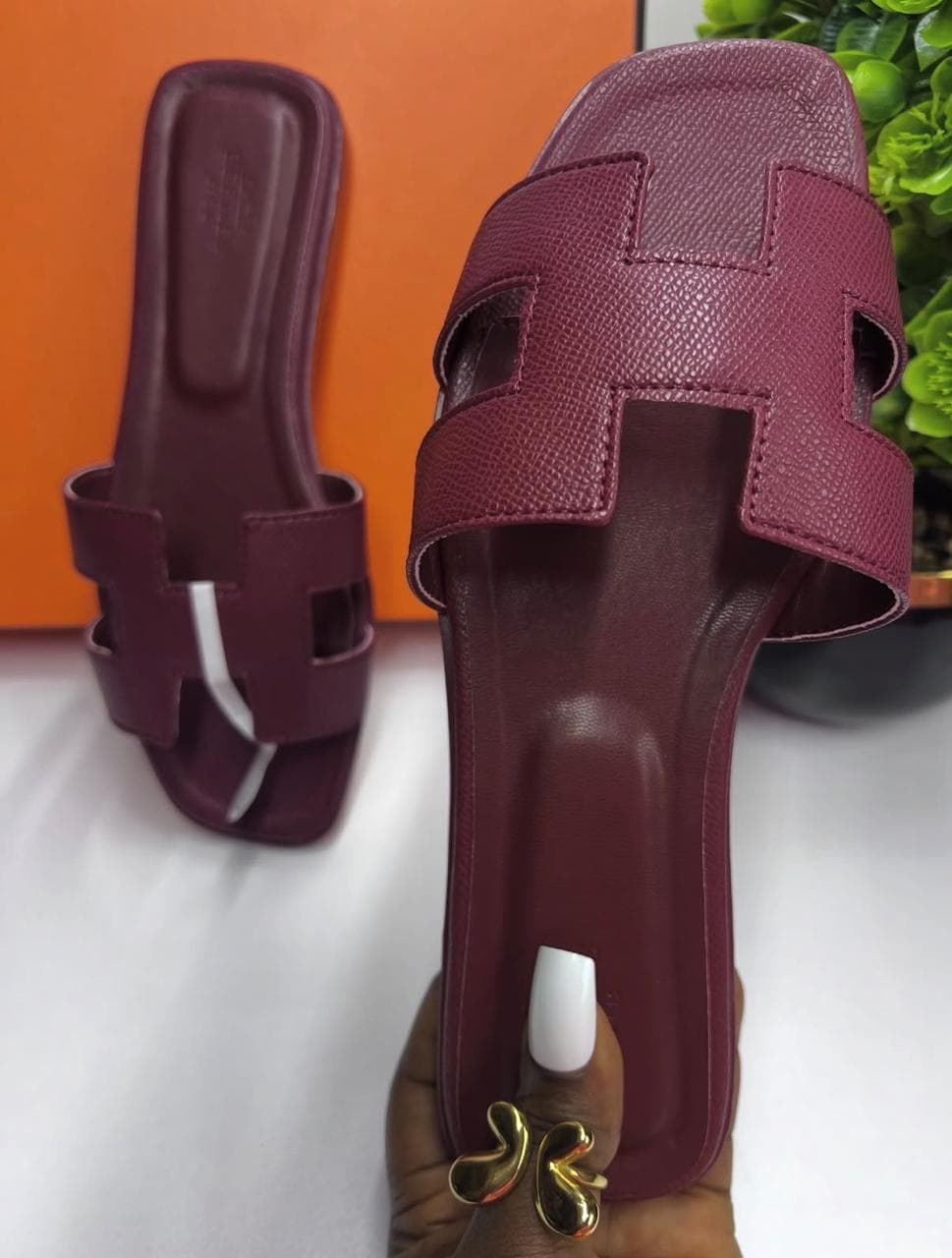 Hermes Oran Sandals(FULLY BOXED)